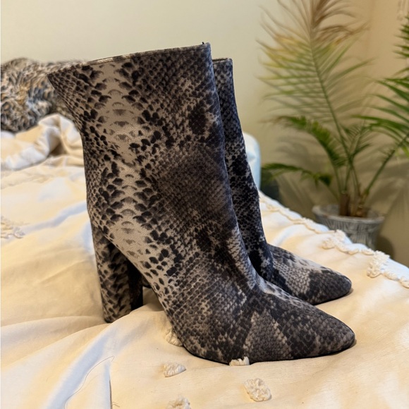 Snakeskin Faux Felt Booties - Picture 2 of 6